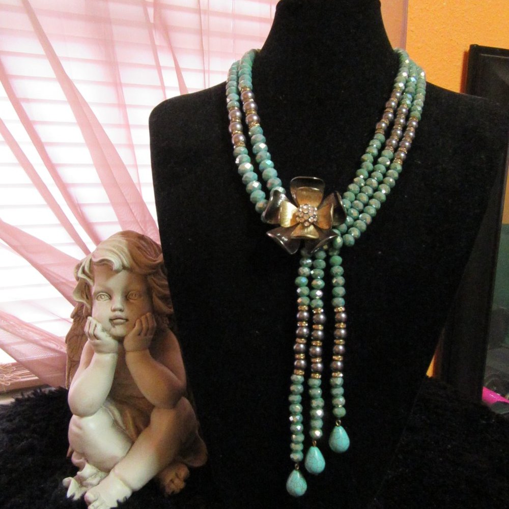 Flower Drop Style Necklace